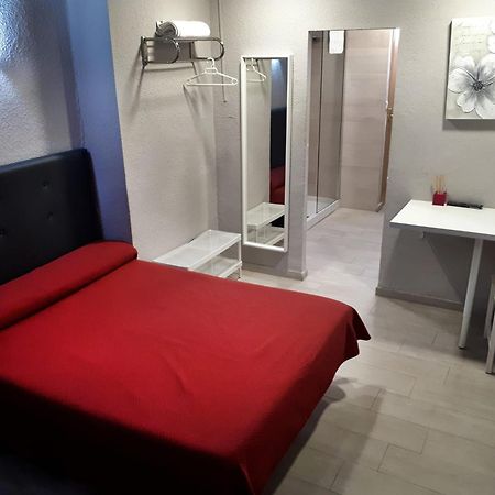 Pension Jamaica Valencia Exteriör bild